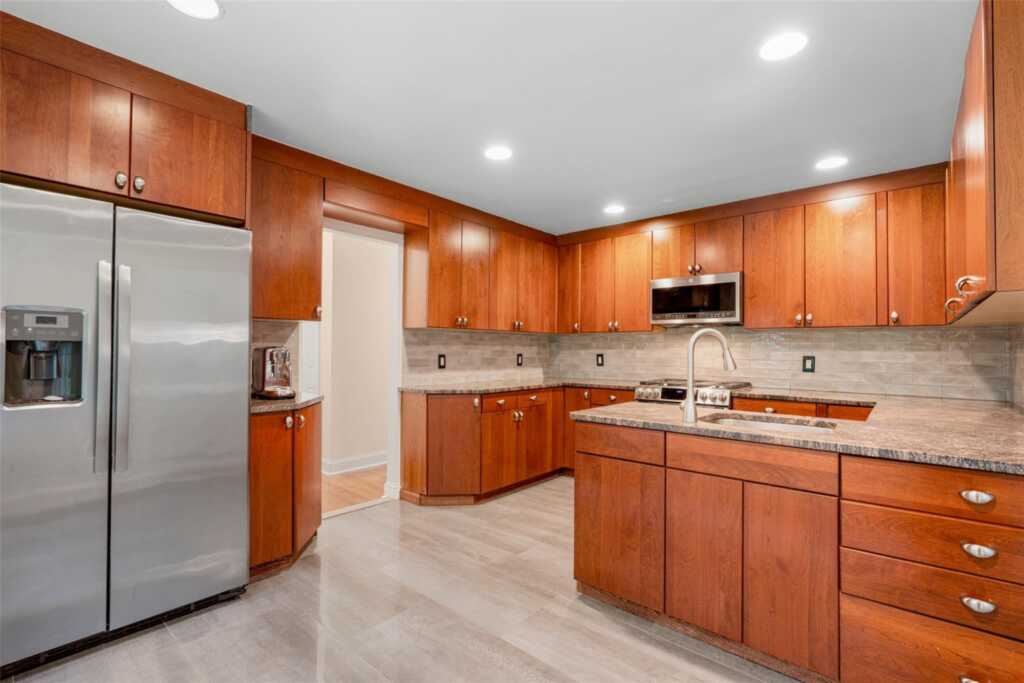 6 Trails End, Rye, NY 10580 - Photo 11 of 44
