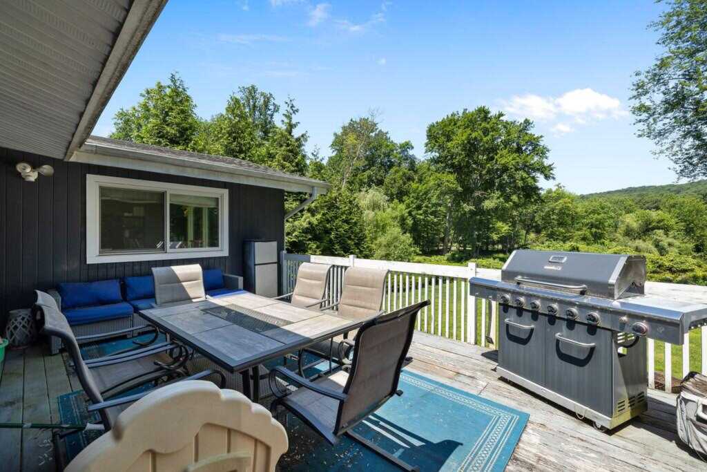 26 Woodhaven Drive, New City, NY 10956 - Photo 33 of 44
