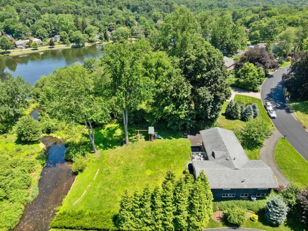 26 Woodhaven Drive, New City, NY 10956 - Photo 37 of 44