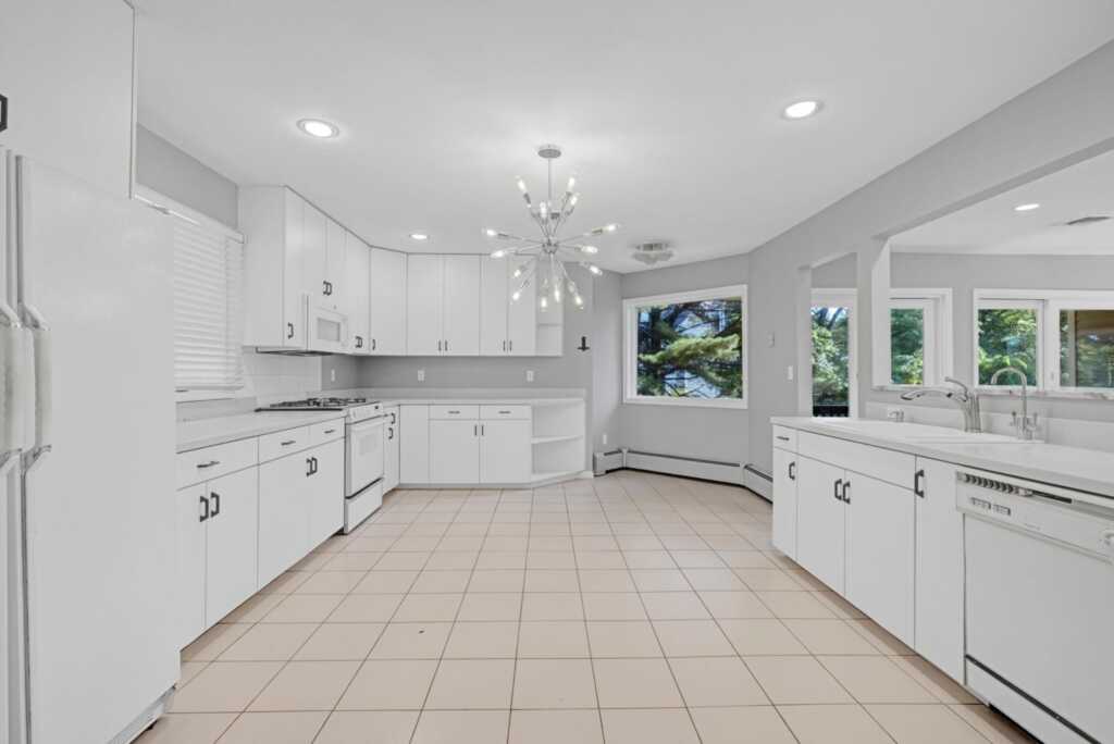 699 Route 9W, Nyack, NY 10960 - Photo 12 of 49