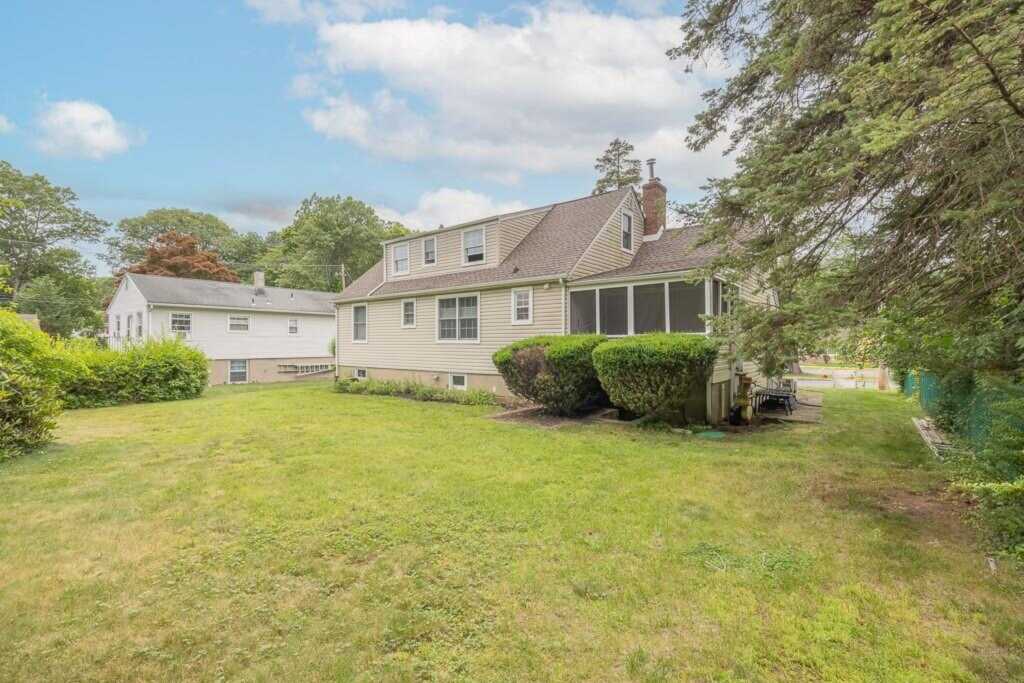 129 Lt Cox Drive, Pearl River, NY 10965 - Photo 24 of 26