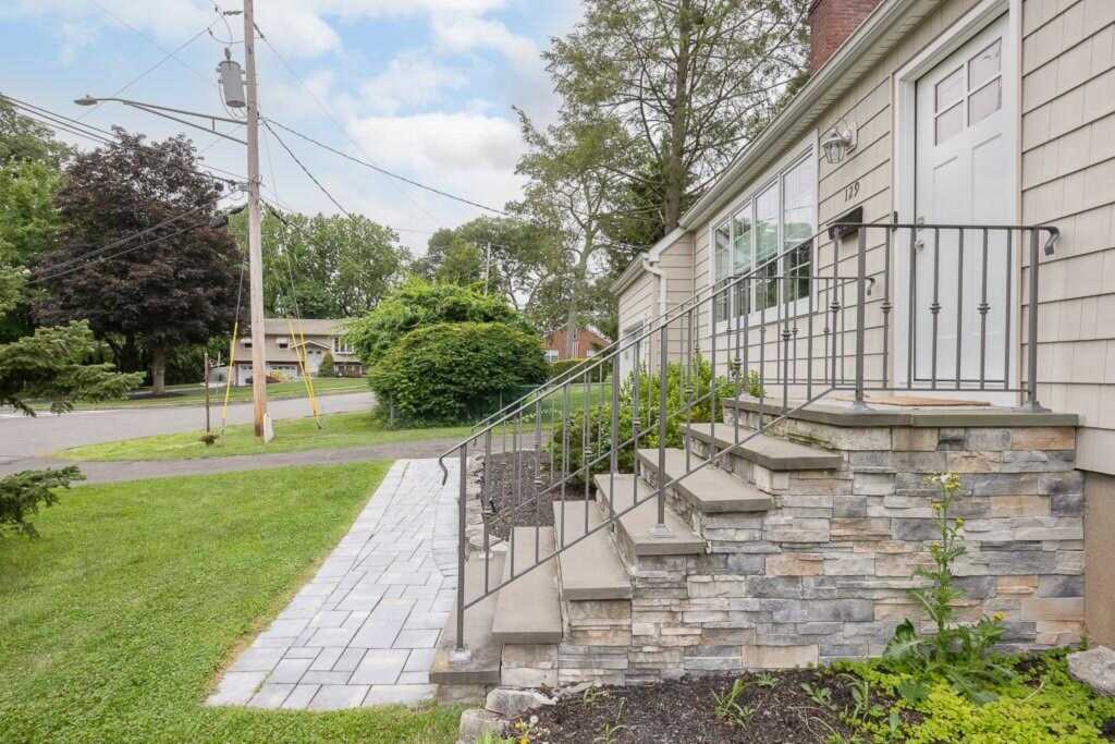 129 Lt Cox Drive, Pearl River, NY 10965 - Photo 4 of 26