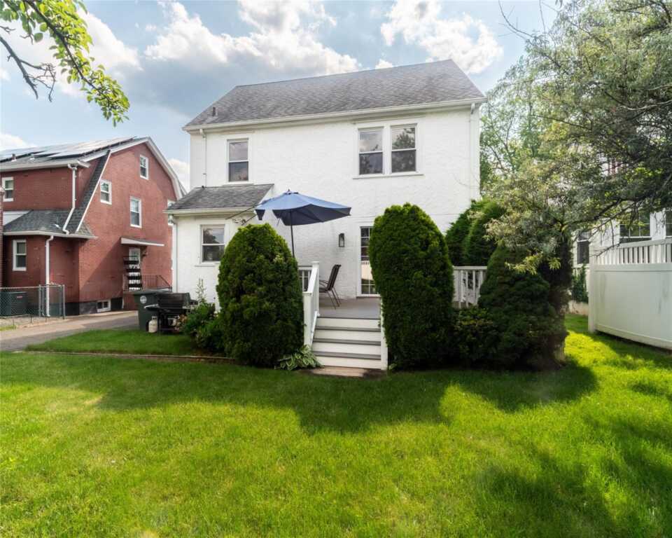 17 Austin Place, Rye, NY 10573 - Photo 7 of 30