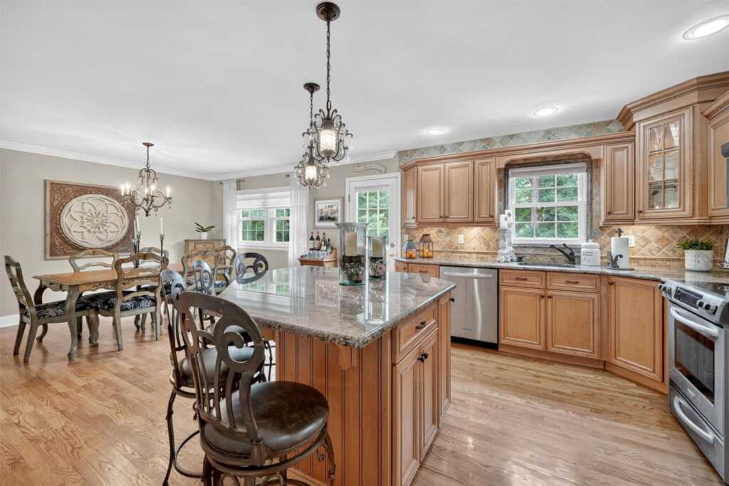 69 Oakland Place, Nanuet, NY 10954 - Photo 16 of 47