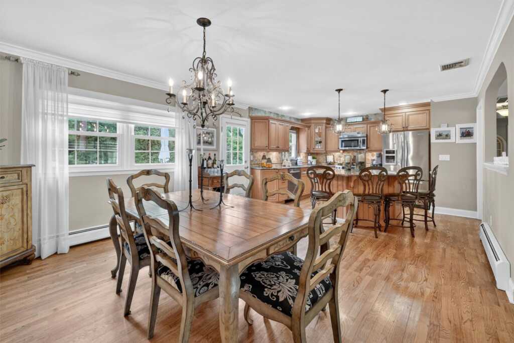 69 Oakland Place, Nanuet, NY 10954 - Photo 9 of 47