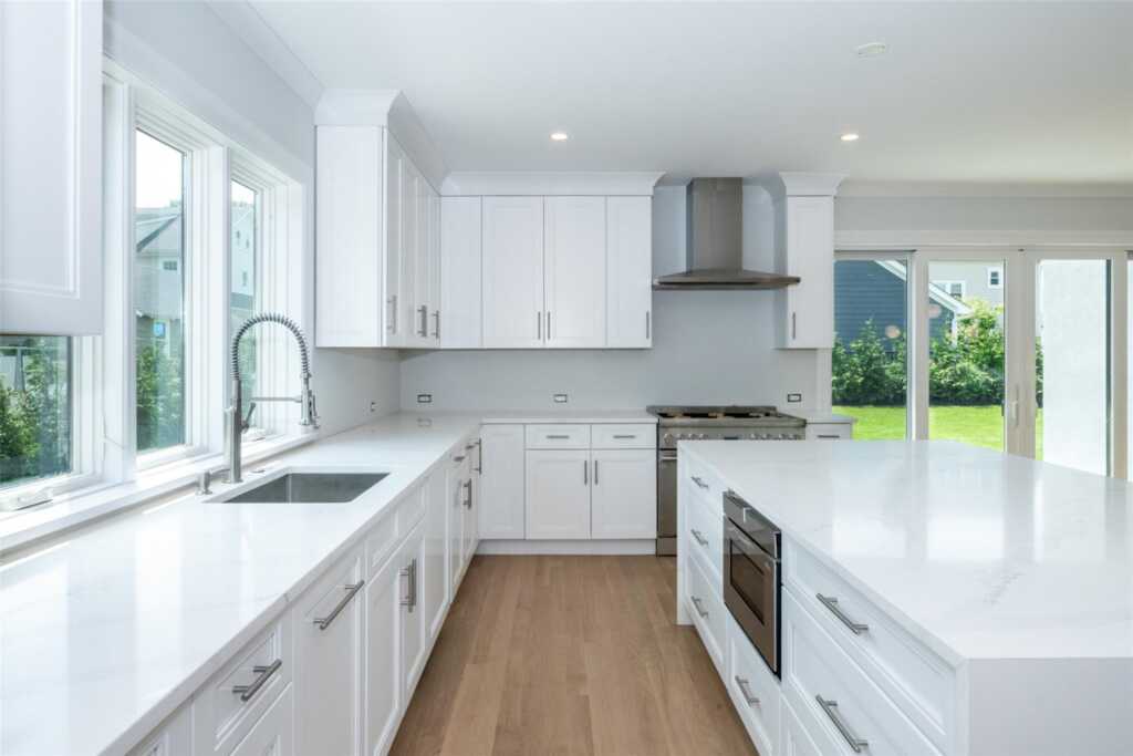 138 Mount Joy Place, New Rochelle, NY 10801 - Photo 4 of 39