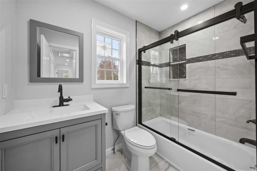 377 Jeffrey Place, Valley Cottage, NY 10989 - Photo 26 of 34