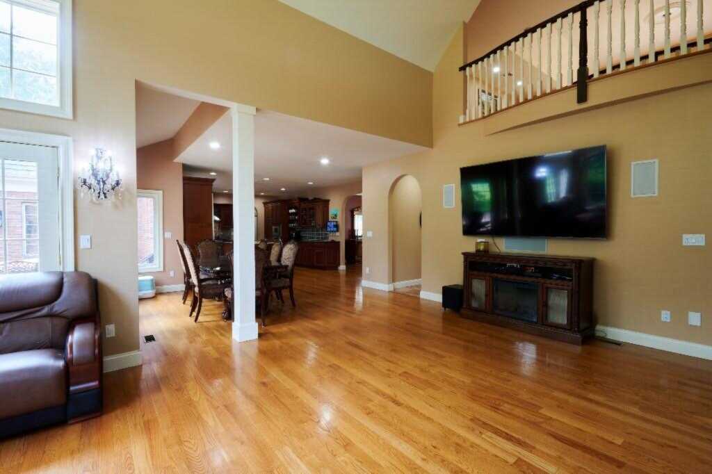 637 Mountain Road, New City, NY 10956 - Photo 11 of 36