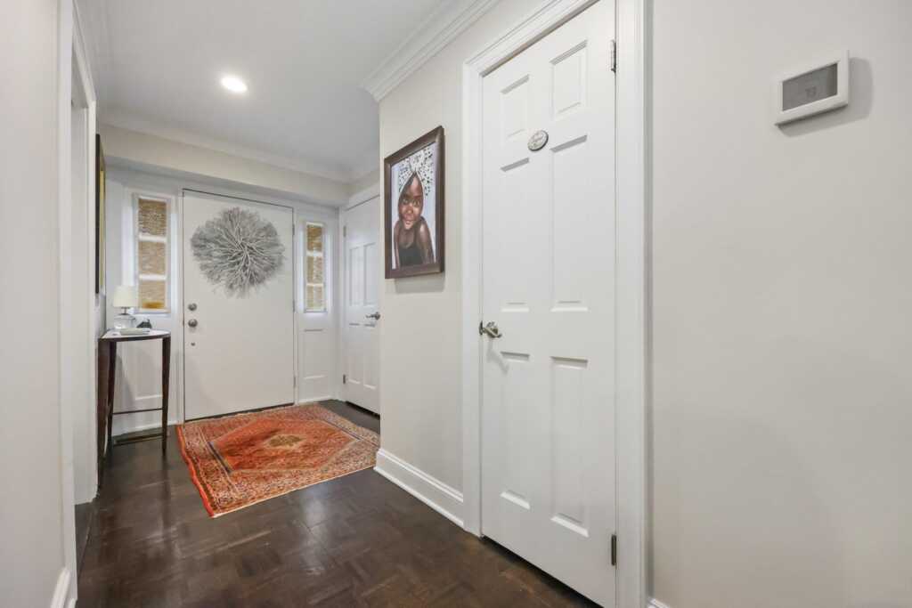 1054 Boston Post Road, Rye, NY 10580 - Photo 8 of 22
