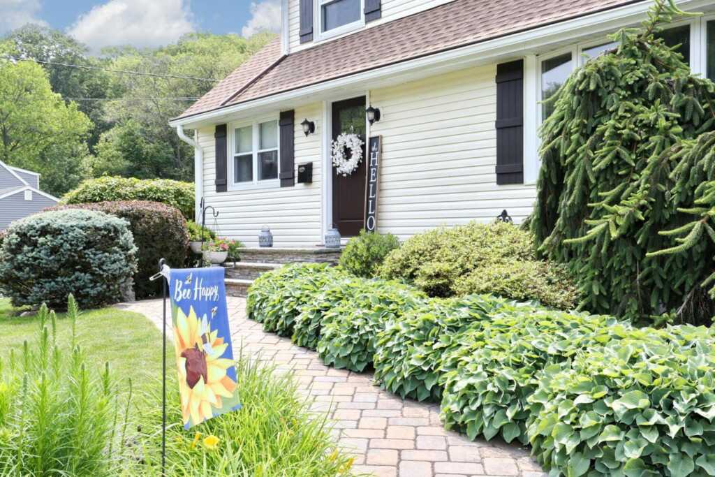 24 Grand Street, New City, NY 10956 - Photo 3 of 45