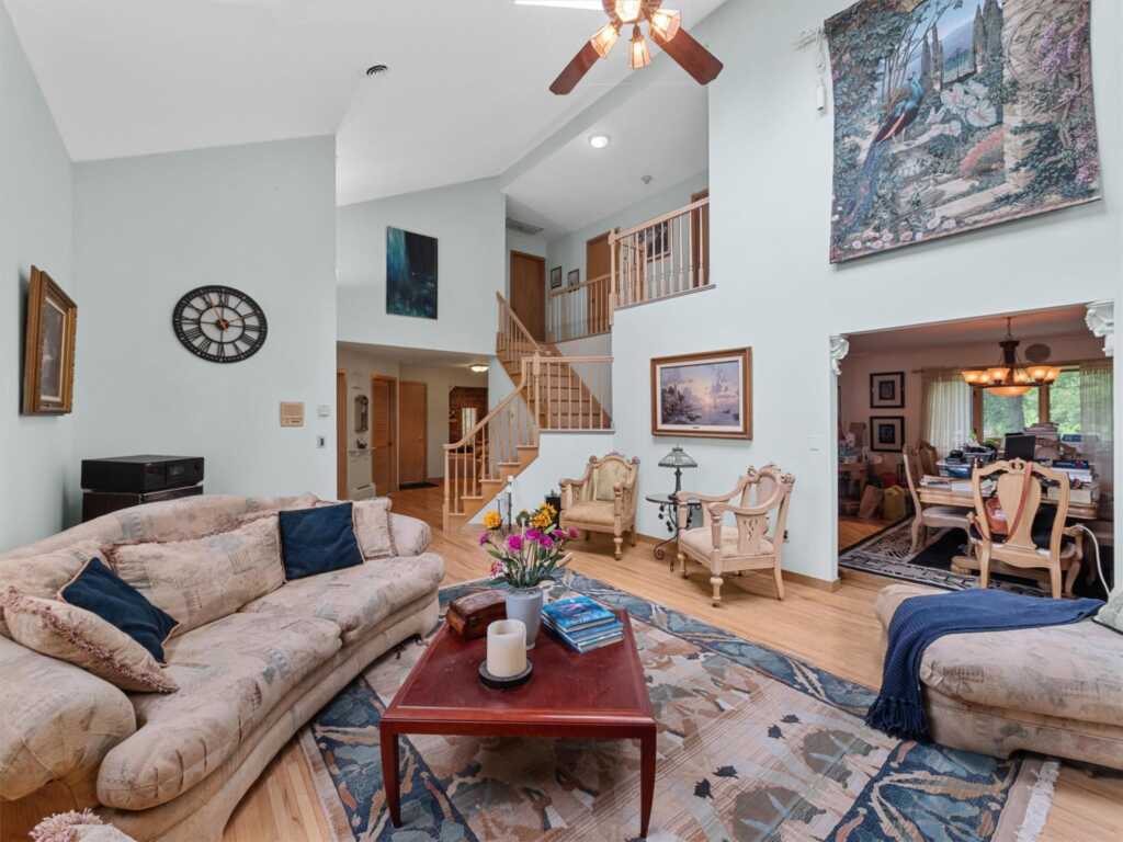 1 Carlton Court, New City, NY 10956 - Photo 7 of 36