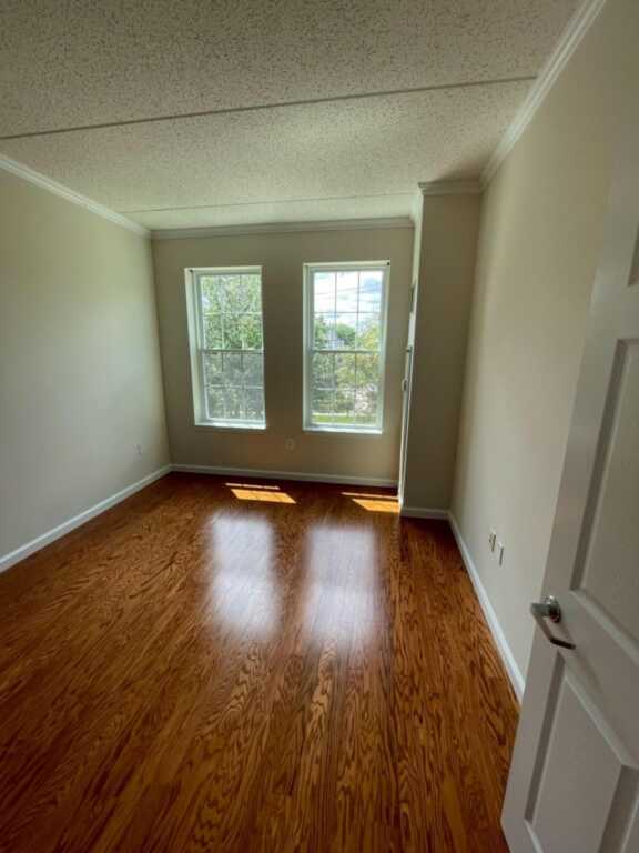 31 Greenridge Avenue, Unit #2J, White Plains, NY 10605 - Photo 4 of 26