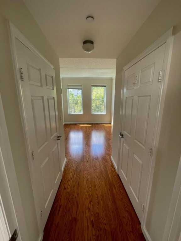 31 Greenridge Avenue, Unit #2J, White Plains, NY 10605 - Photo 7 of 26