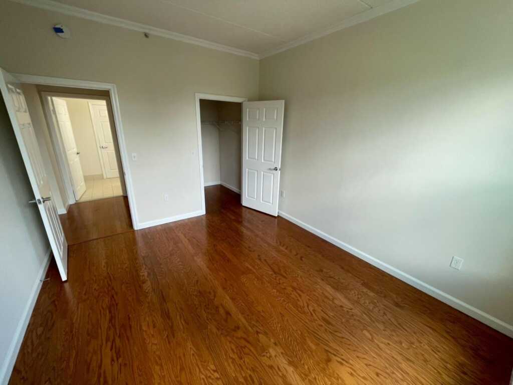 31 Greenridge Avenue, Unit #2J, White Plains, NY 10605 - Photo 8 of 26
