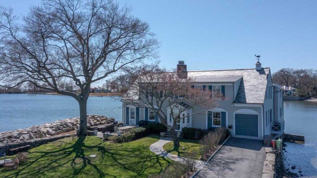 6 Pine Island Road, Rye, NY 10580 - Photo 2 of 29