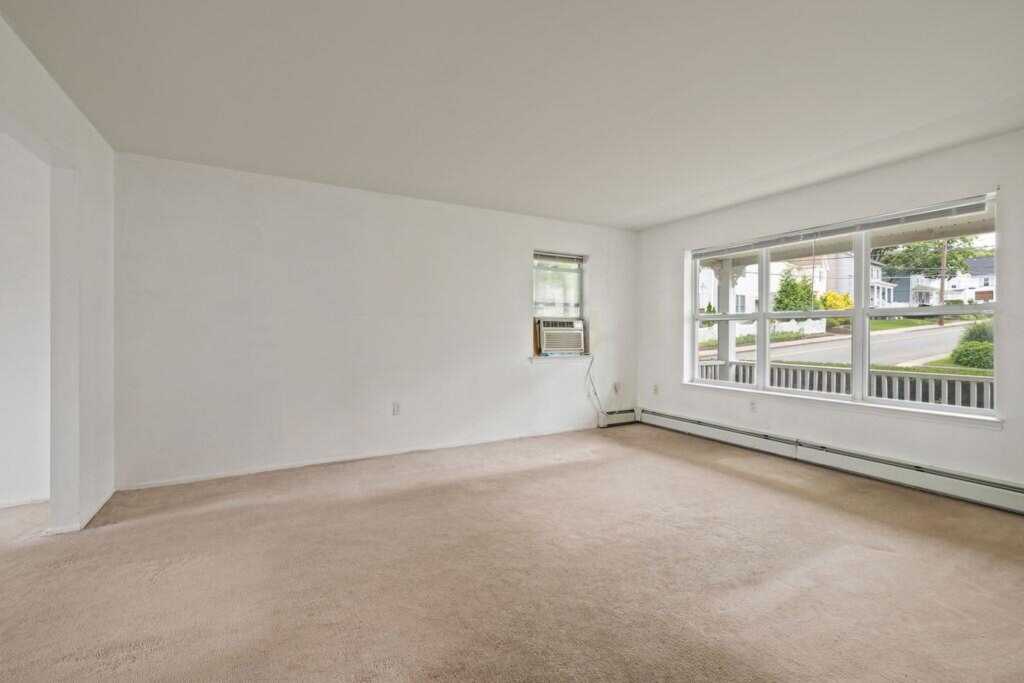 180 Depew Avenue, Nyack, NY 10960 - Photo 8 of 29