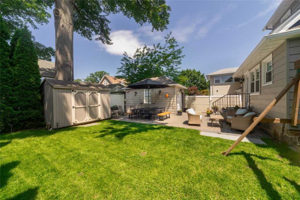 58 Hillside Avenue, New Rochelle, NY 10801 - Photo 7 of 28