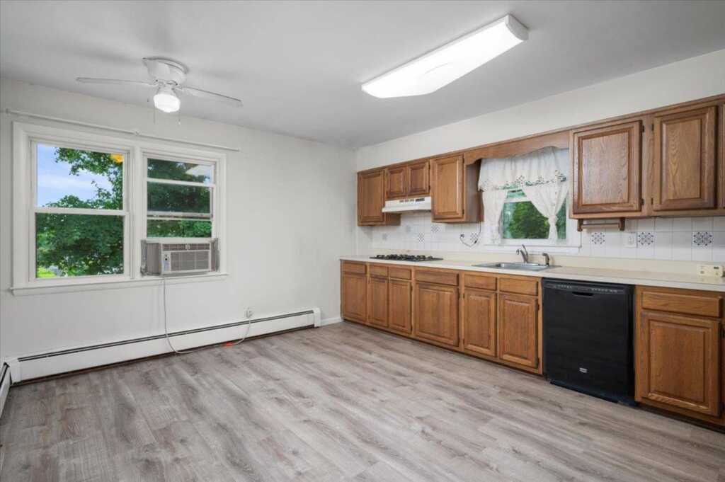 32 Brady Avenue, New Rochelle, NY 10805 - Photo 20 of 33