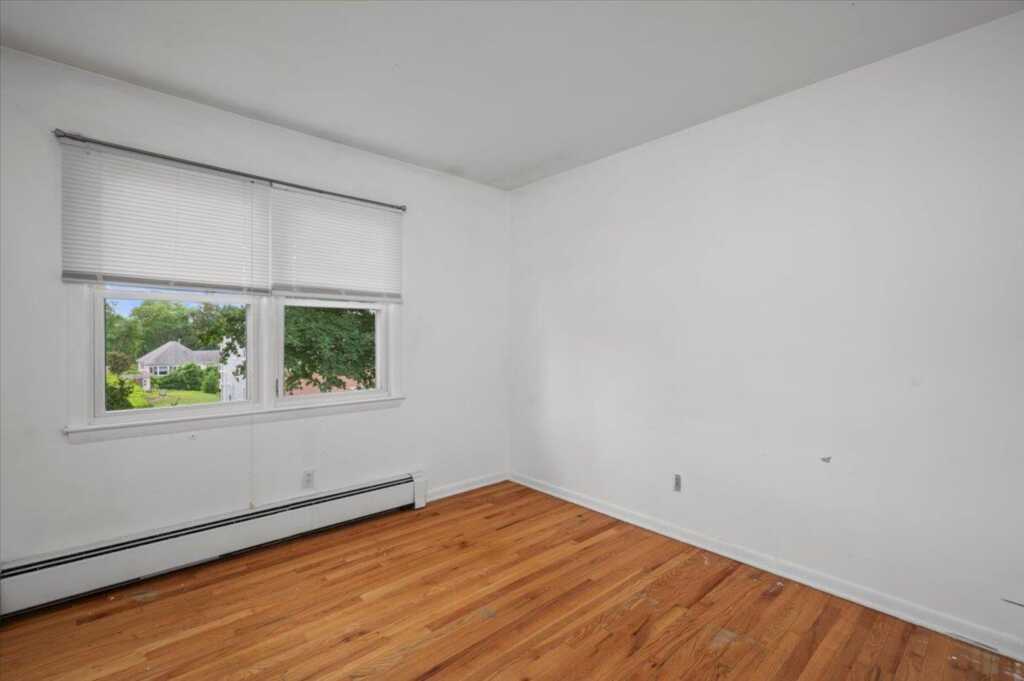 32 Brady Avenue, New Rochelle, NY 10805 - Photo 25 of 33