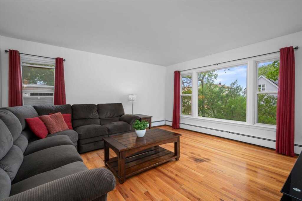 32 Brady Avenue, New Rochelle, NY 10805 - Photo 7 of 33