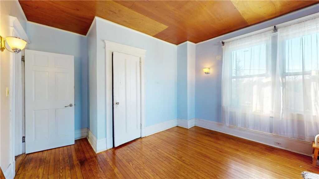 14 Hamilton Avenue, New Rochelle, NY 10801 - Photo 10 of 33