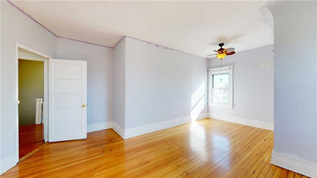 14 Hamilton Avenue, New Rochelle, NY 10801 - Photo 15 of 33