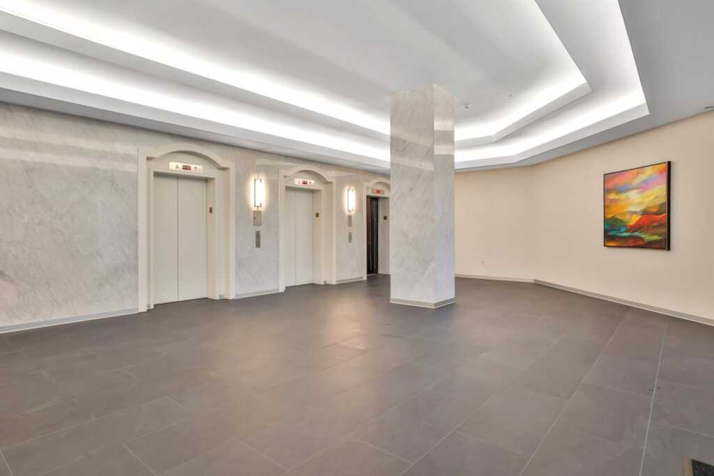 4 Martine Avenue, Unit #518, White Plains, NY 10606 - Photo 4 of 15