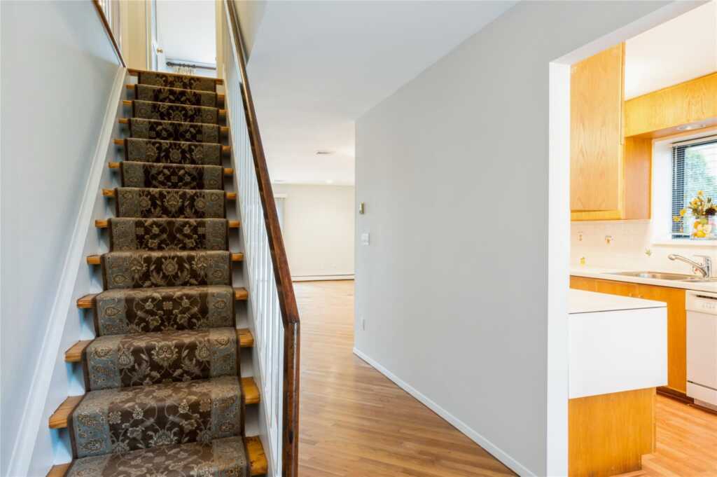 99 Brush Hollow Close, Rye, NY 10573 - Photo 4 of 38
