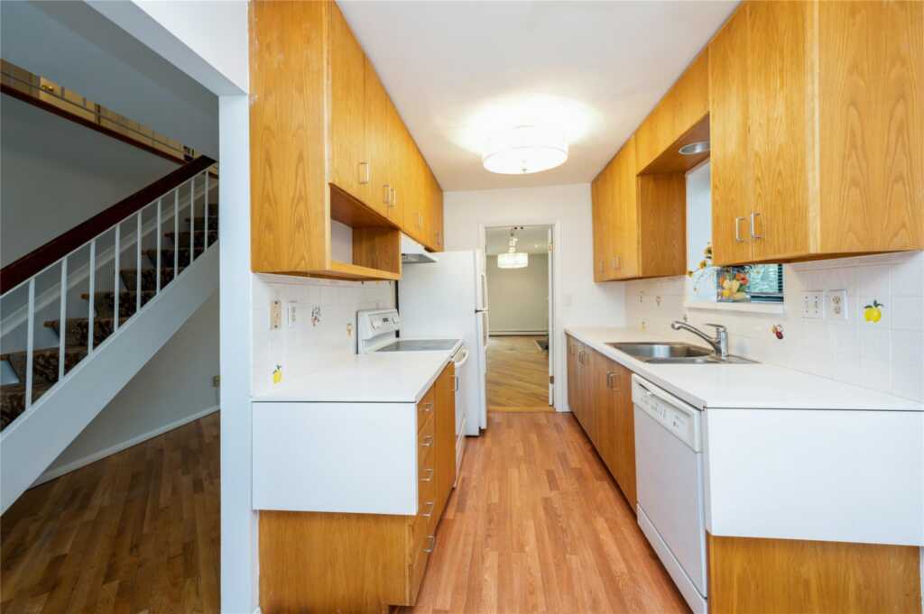 99 Brush Hollow Close, Rye, NY 10573 - Photo 6 of 38