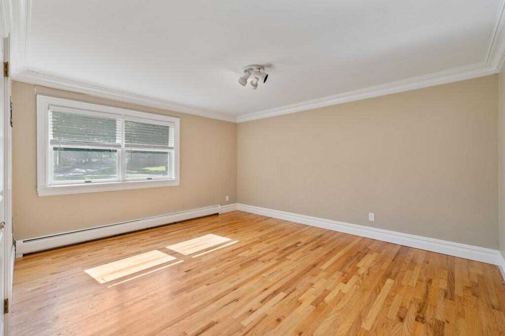 24 Westgate Road, Suffern, NY 10901 - Photo 28 of 49