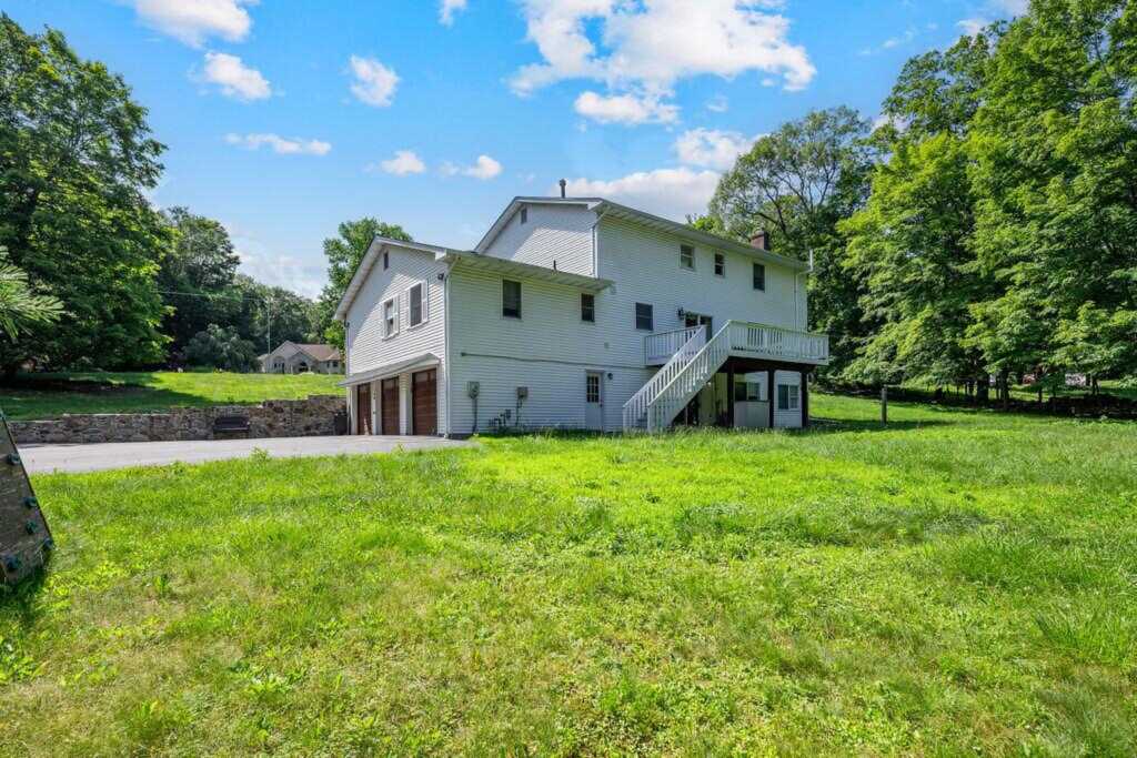 24 Westgate Road, Suffern, NY 10901 - Photo 42 of 49