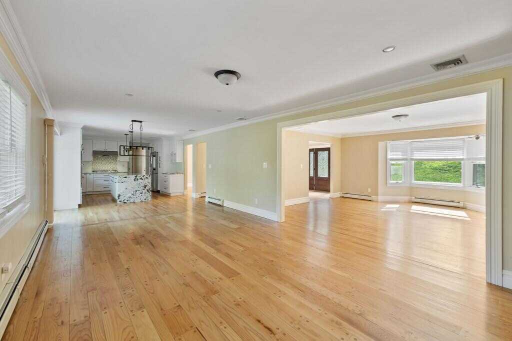 24 Westgate Road, Suffern, NY 10901 - Photo 7 of 49