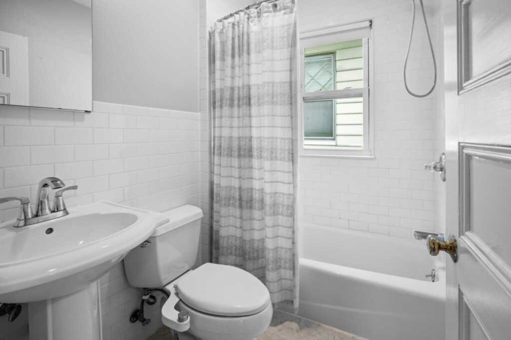 51 Lincoln Street, New Rochelle, NY 10801 - Photo 10 of 26