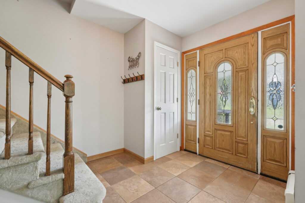 1 Martha Lane, Pearl River, NY 10965 - Photo 5 of 29