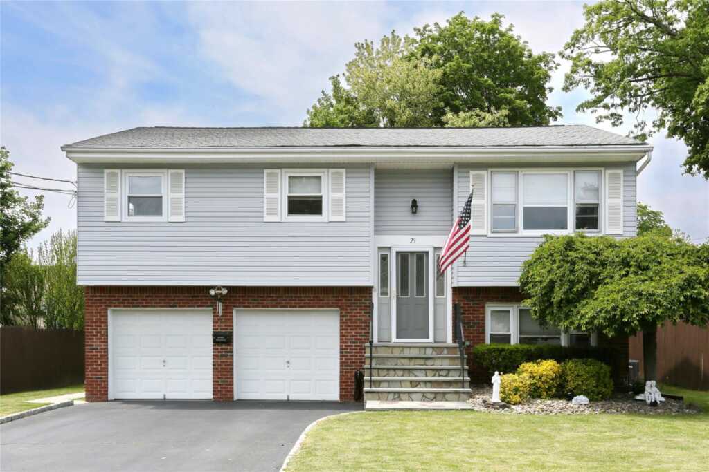 29 Rockland Terrace, Suffern, NY 10901