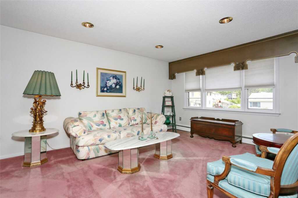 29 Rockland Terrace, Suffern, NY 10901 - Photo 3 of 48
