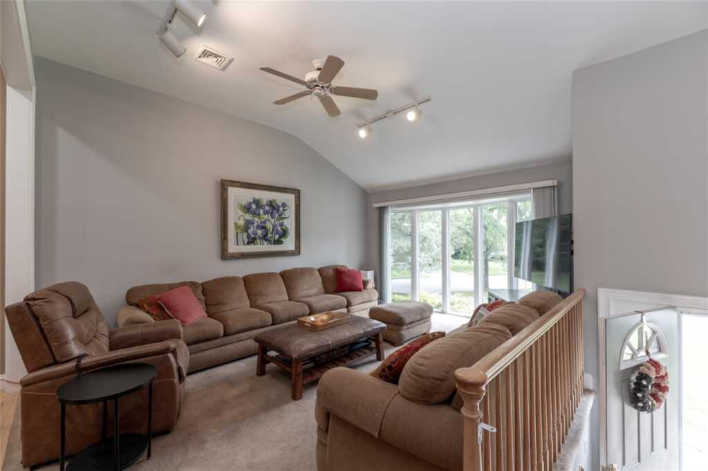 32 Stratford Place, New City, NY 10956 - Photo 15 of 28