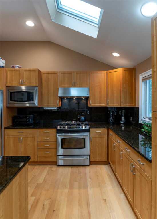 32 Stratford Place, New City, NY 10956 - Photo 8 of 28