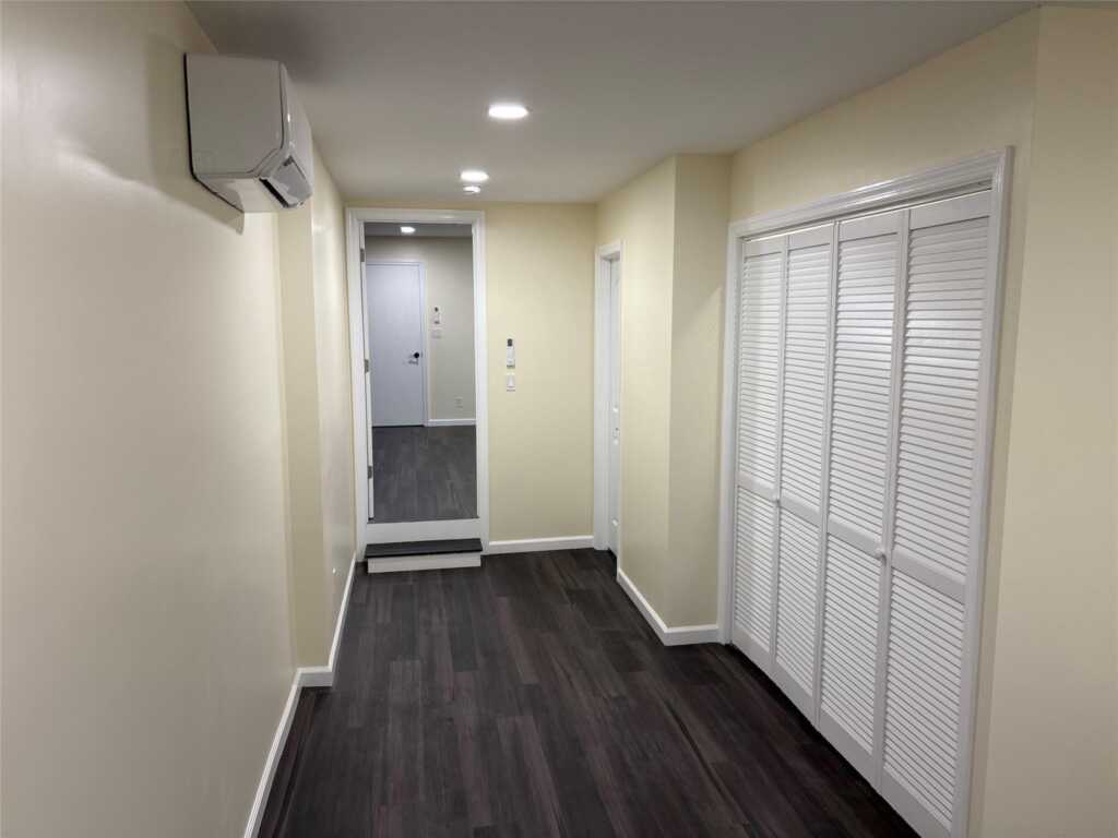 19 Primrose Avenue, White Plains, NY 10607 - Photo 24 of 48