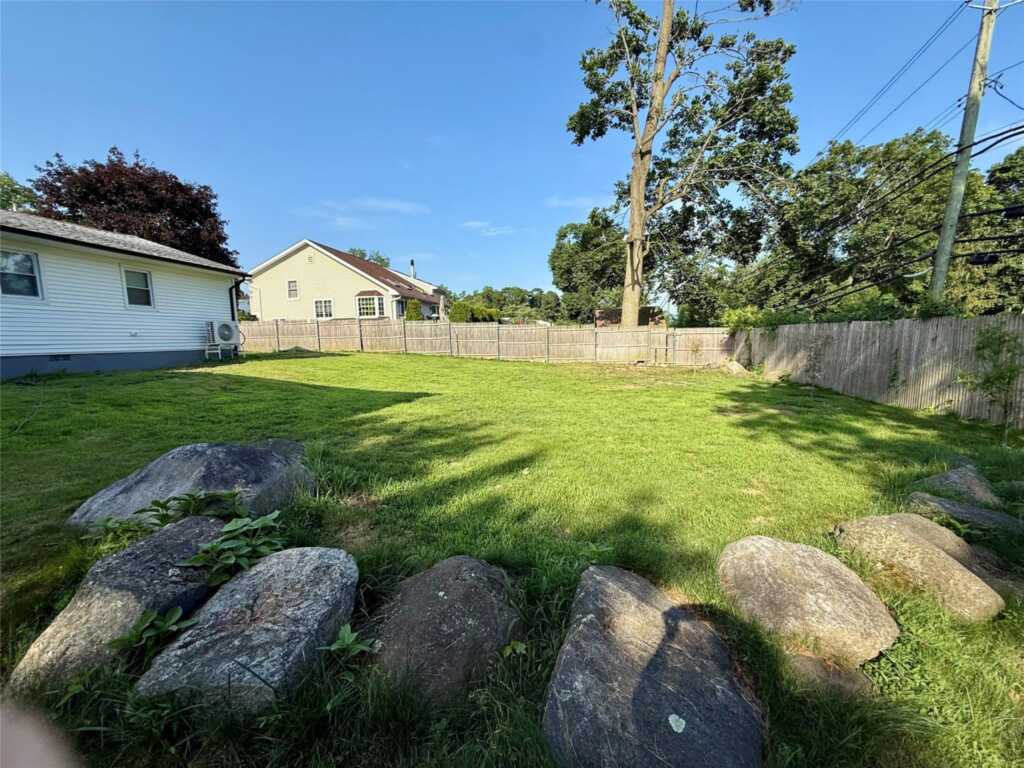 19 Primrose Avenue, White Plains, NY 10607 - Photo 47 of 48