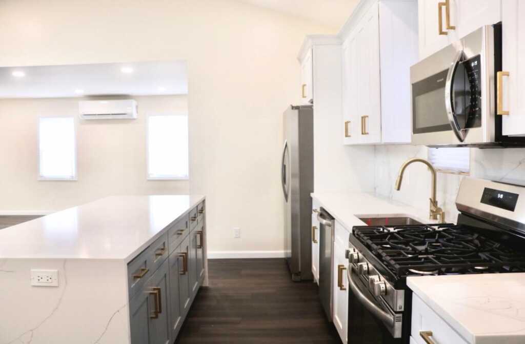 19 Primrose Avenue, White Plains, NY 10607 - Photo 5 of 48