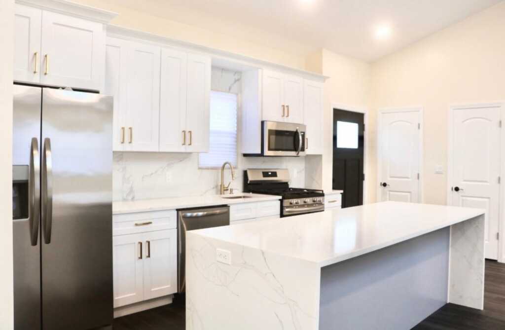 19 Primrose Avenue, White Plains, NY 10607 - Photo 6 of 48