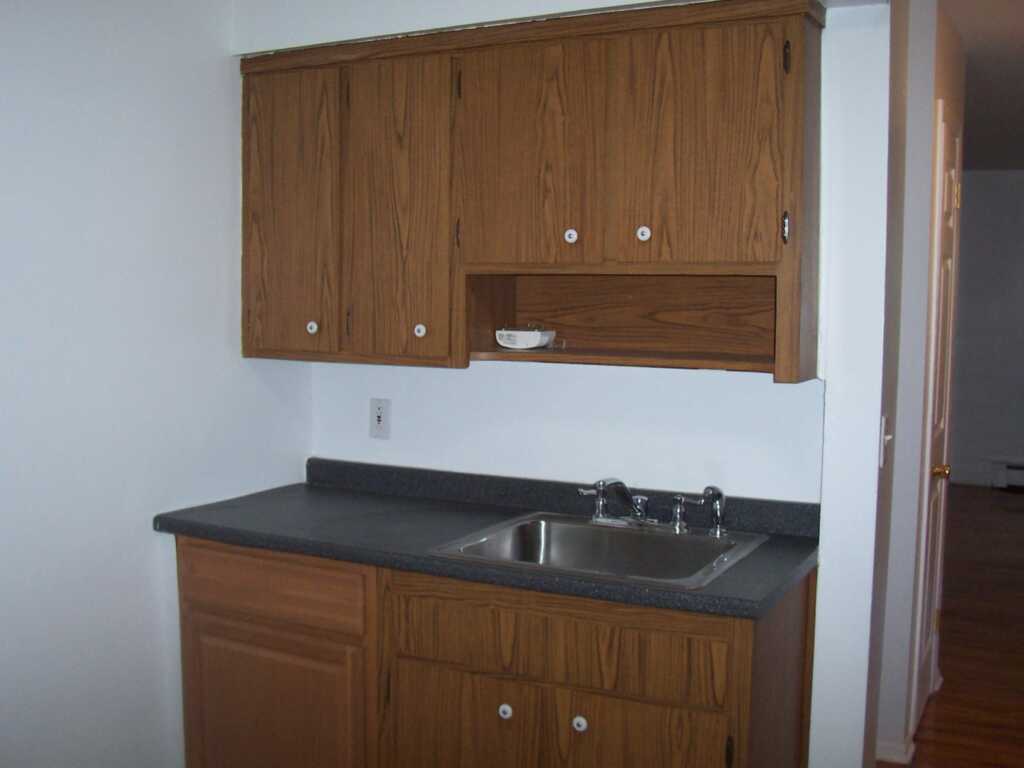 21 Pavilion Road, Unit #Unit 9, Suffern, NY 10901 - Photo 5 of 8
