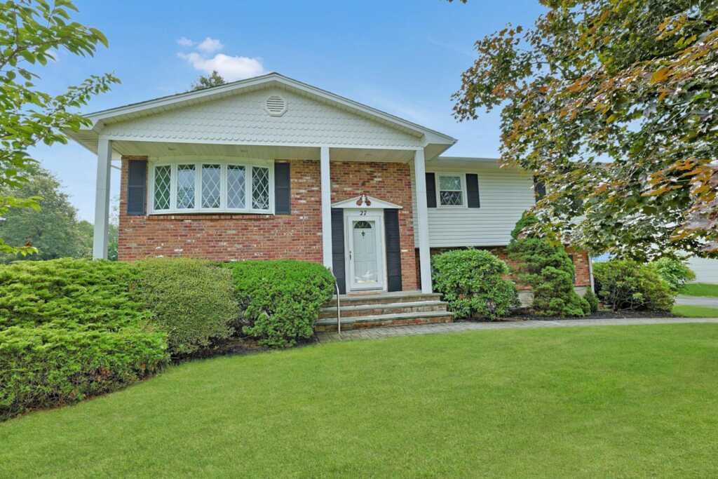 27 Argow Place, Nanuet, NY 10954