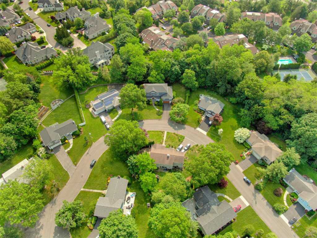 21 Winding Brook Road, New Rochelle, NY 10804 - Photo 34 of 46