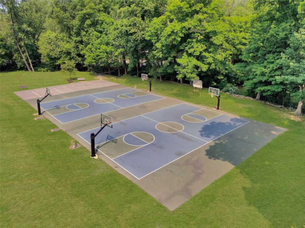 21 Winding Brook Road, New Rochelle, NY 10804 - Photo 37 of 46
