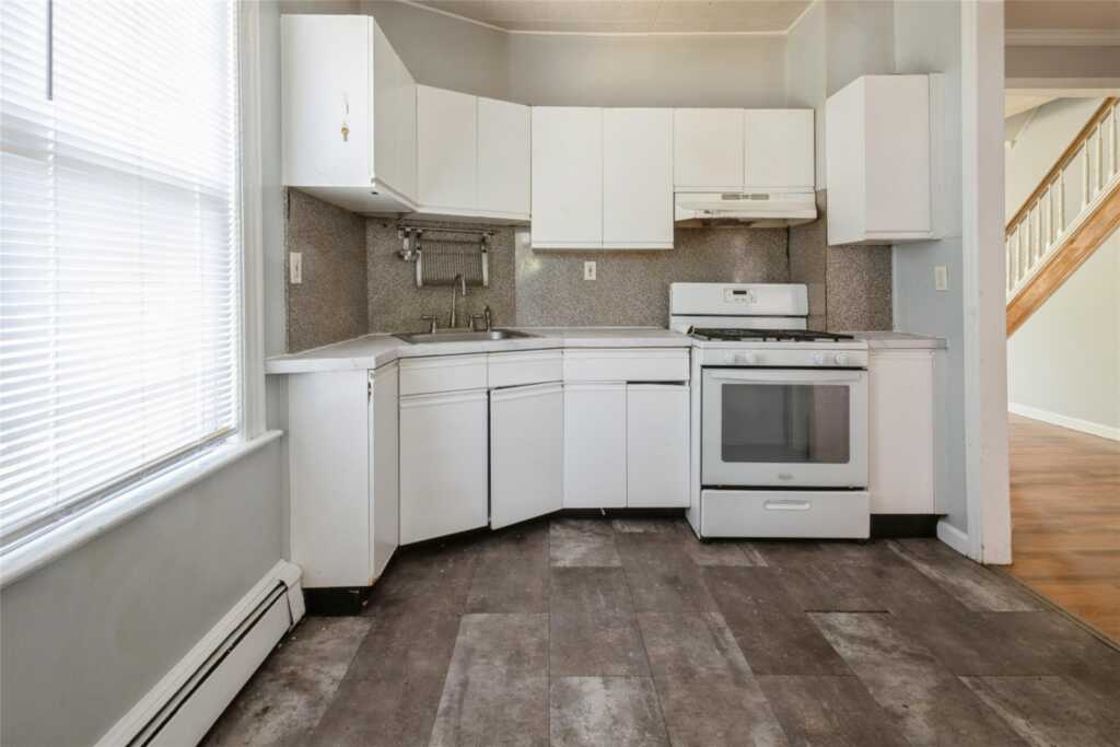 43 Maple Avenue, Suffern, NY 10901 - Photo 14 of 21