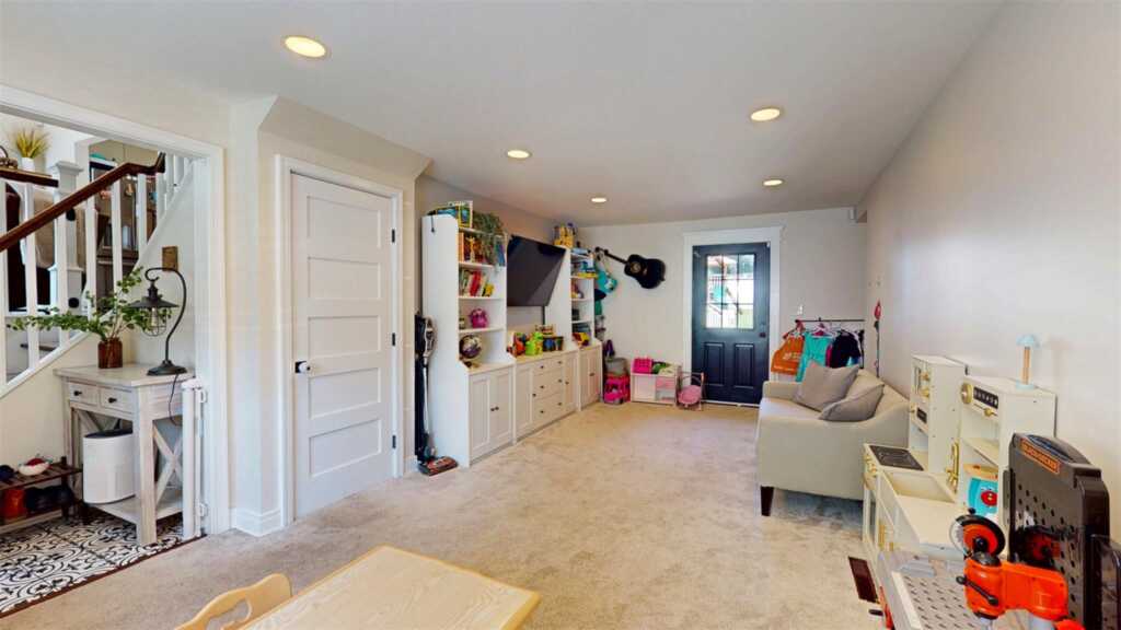 114 Shetland Drive, New City, NY 10956 - Photo 23 of 40