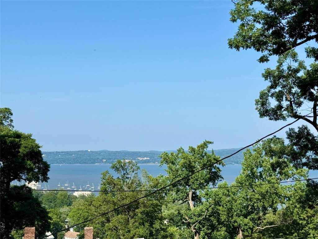 1 Prospect Avenue, Nyack, NY 10960