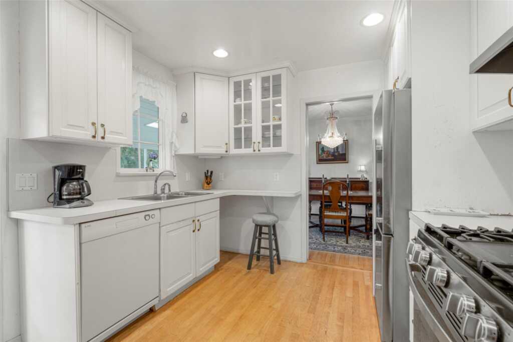 16 Ria Drive, White Plains, NY 10605 - Photo 14 of 31